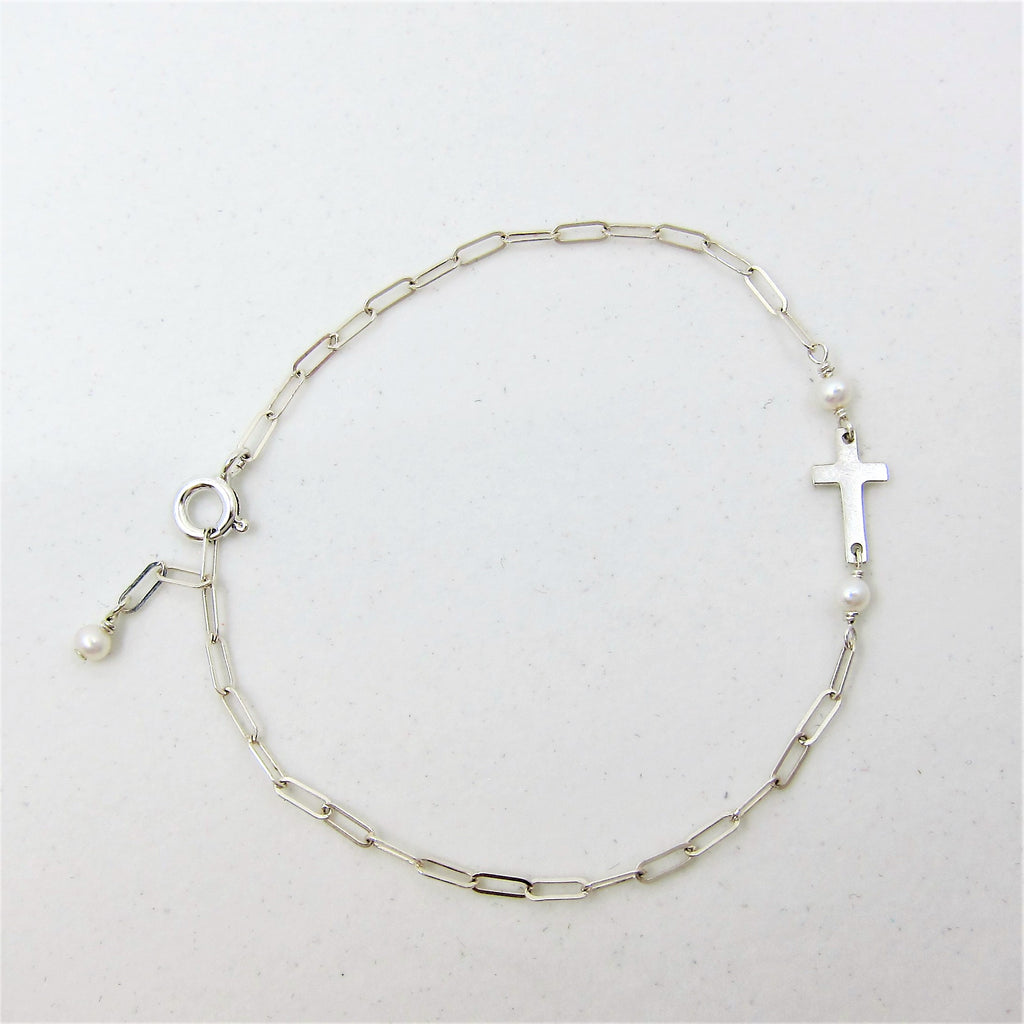 Tiny Cross Bracelet