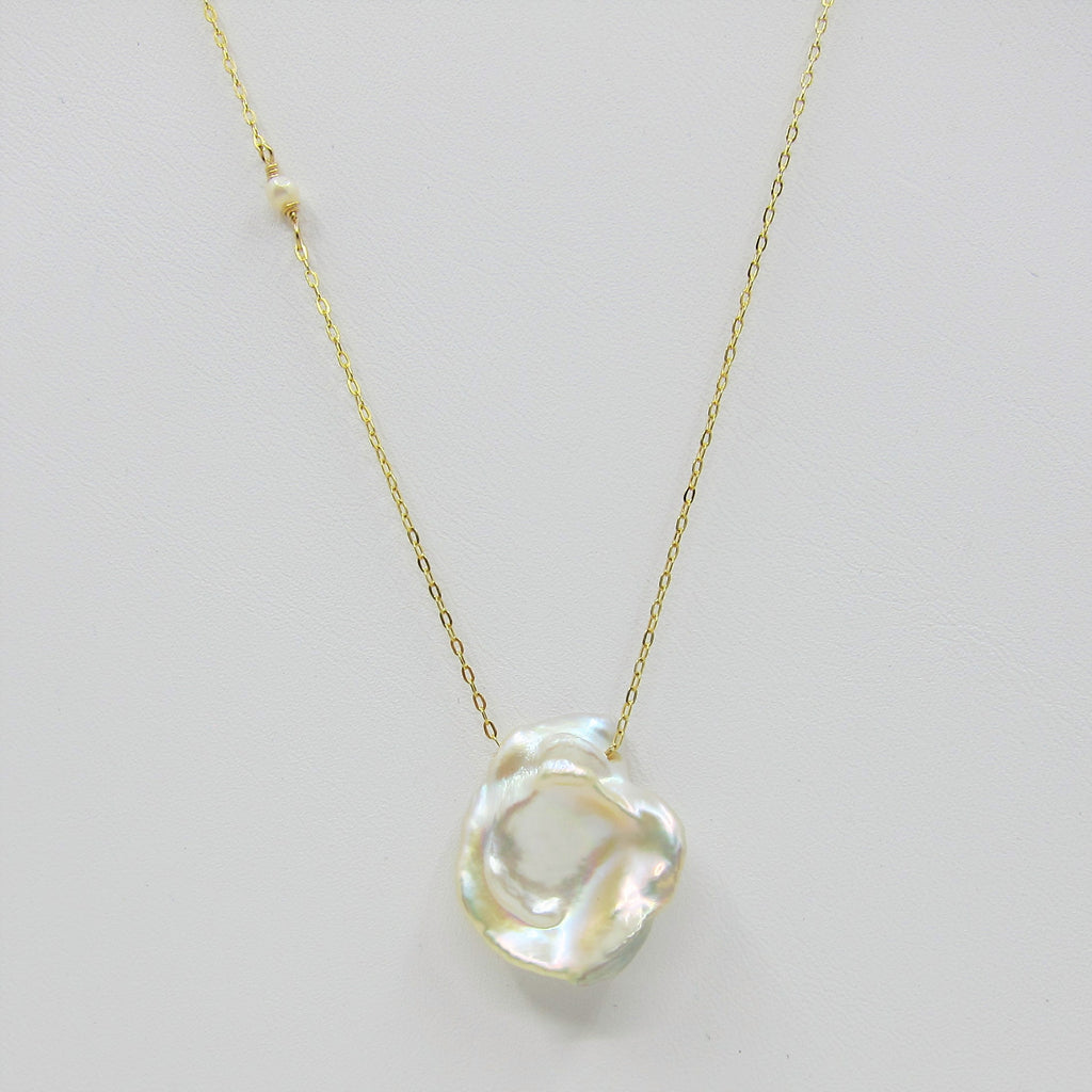 Solo Keishi Pearl Necklace